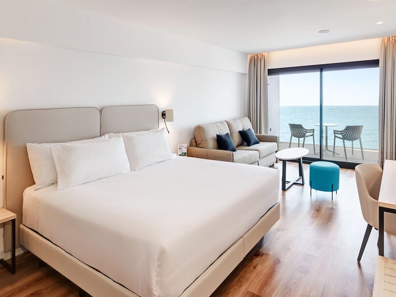 Cruz del Mar 24 - Room Example