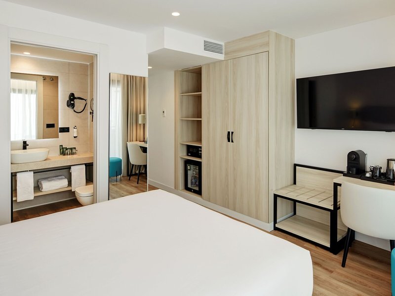 Cruz del Mar 30 - Room Example