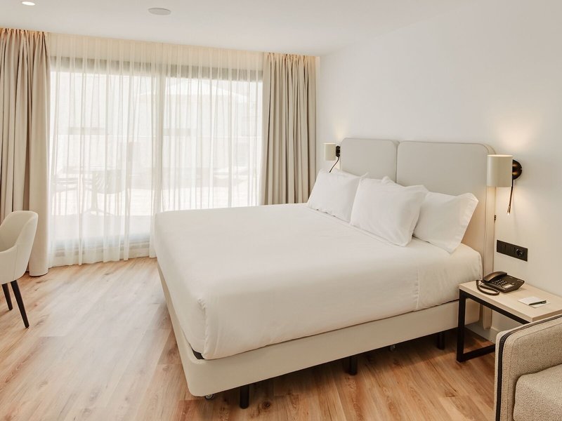 Cruz del Mar 31 - Room Example