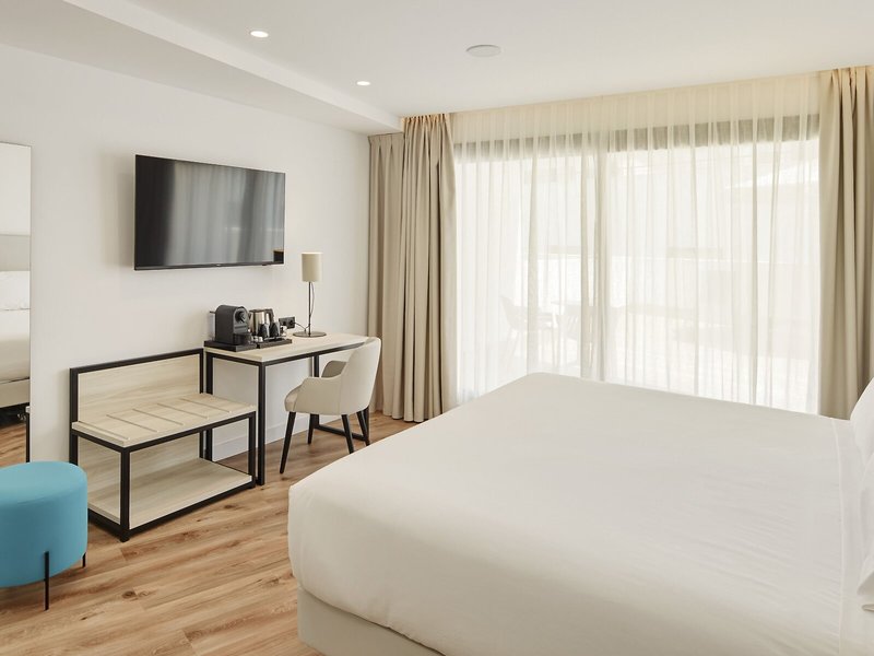 Cruz del Mar 35 - Room Example