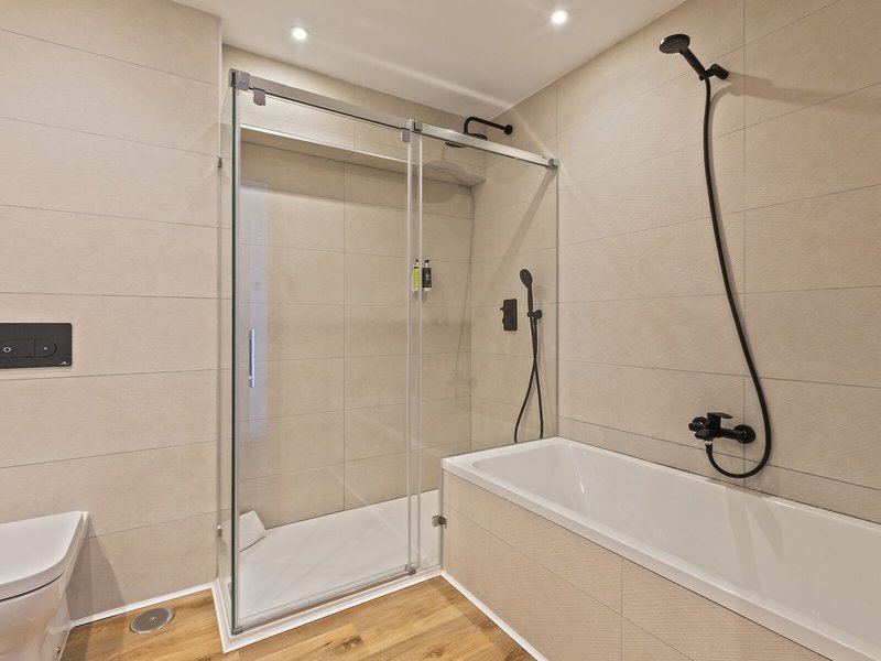 Cruz del Mar 39 - Bathroom Example