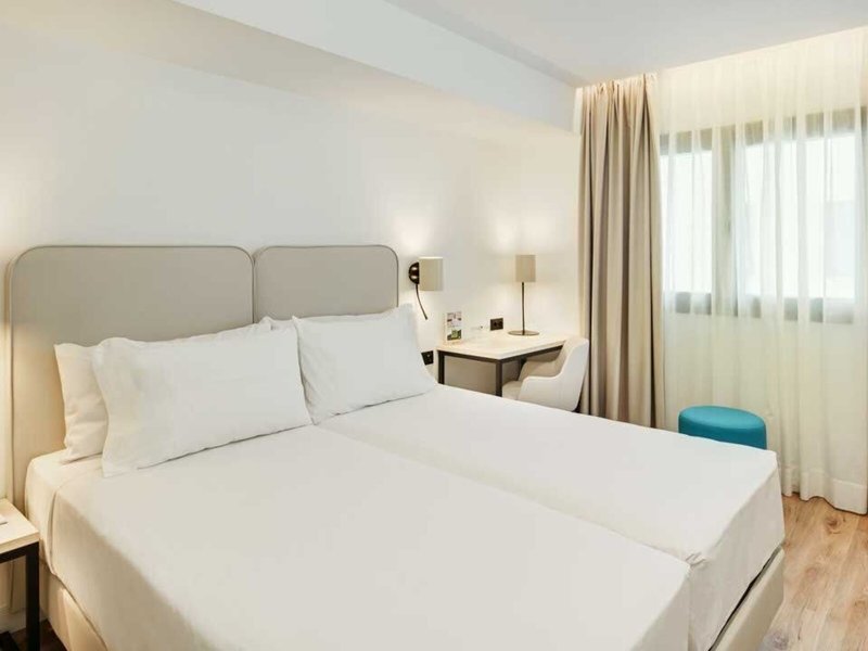 Cruz del Mar 45 - Room Example