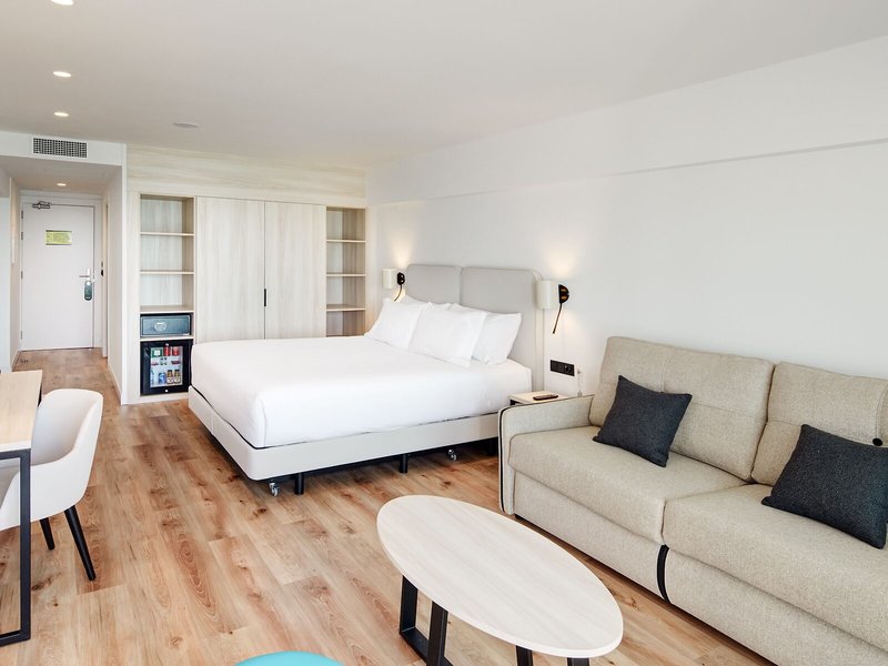 Cruz del Mar 50 - Room Example