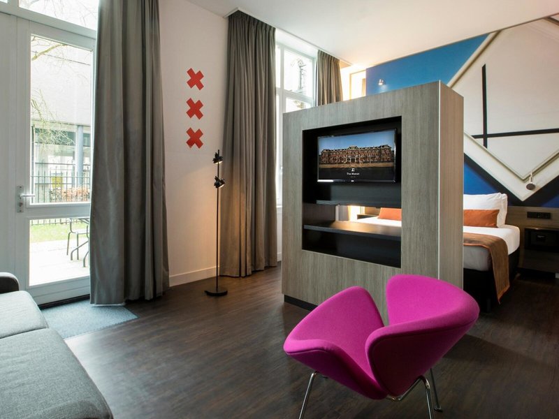 The Manor Amsterdam 9