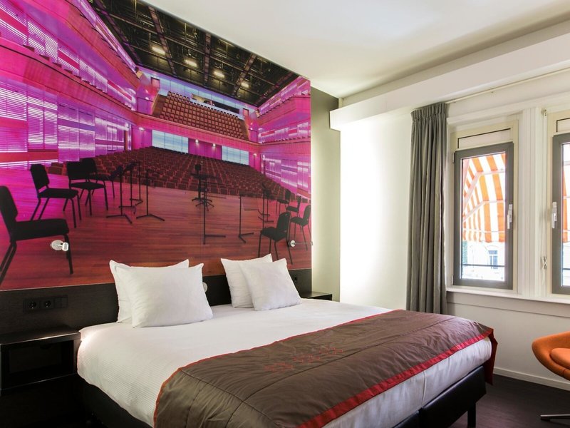 The Manor Amsterdam 11