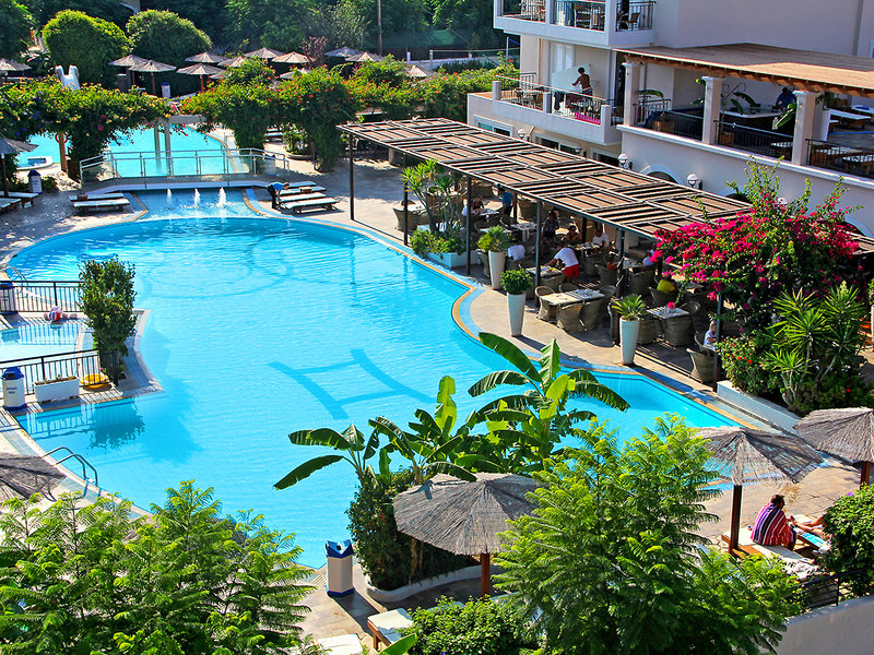 Peridis Family Resort 3