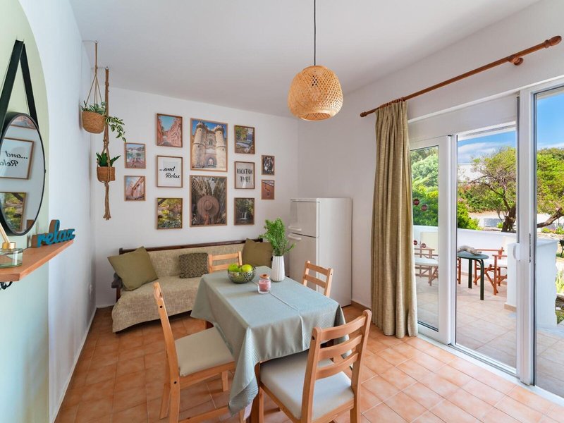 Tselios Apartments 17
