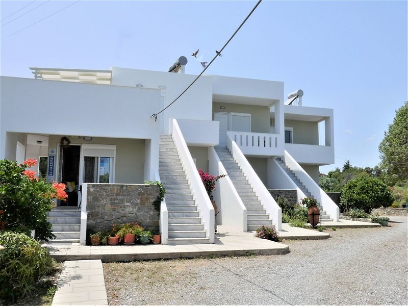 Tselios Apartments 3