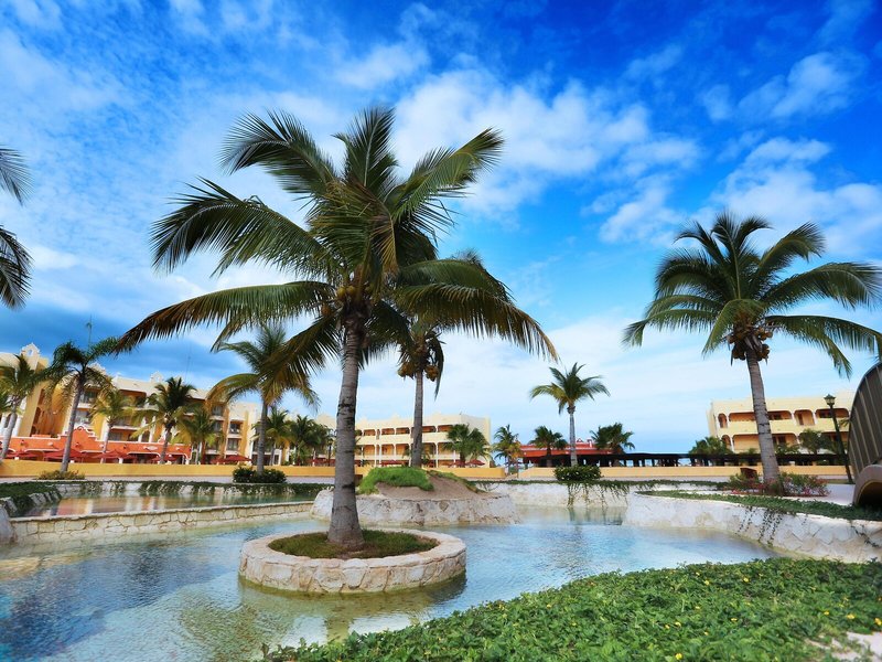 The Royal Haciendas 1 - Exterior