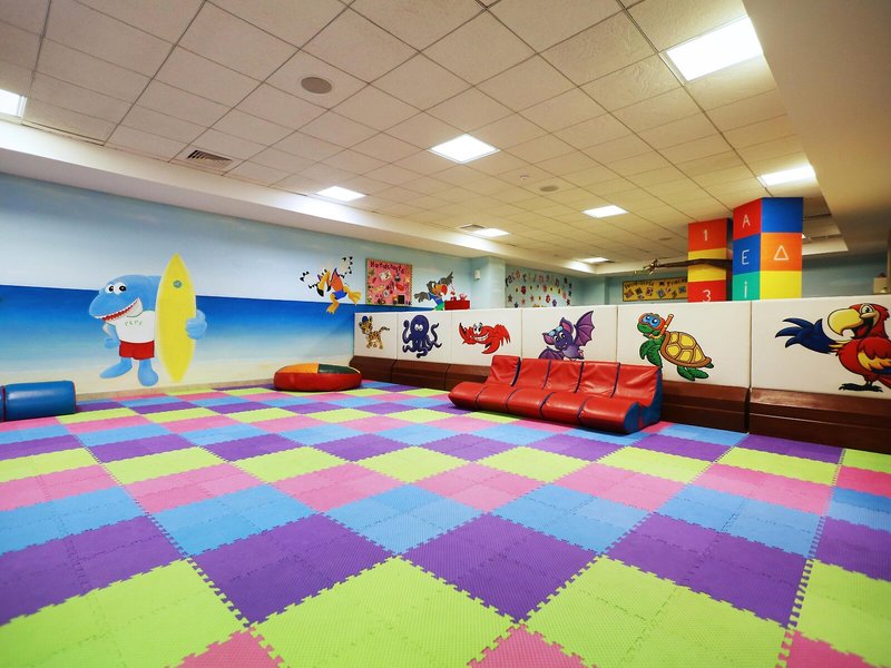 The Royal Haciendas 41 - Family