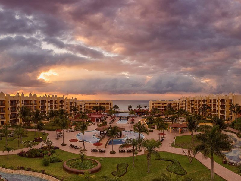 The Royal Haciendas All Suites Resort & Spa 5