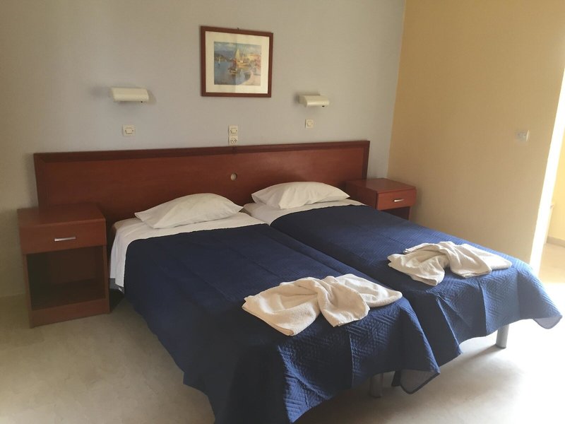 Lefteris 21 - Room Example