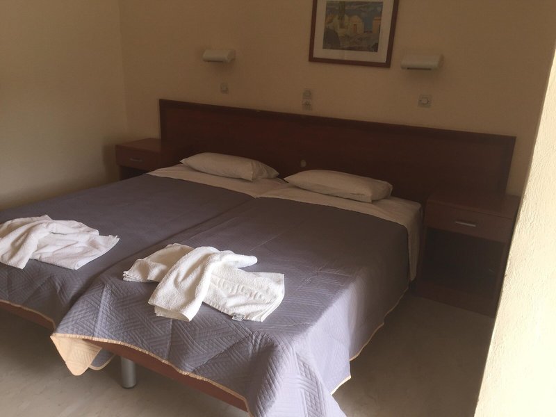 Lefteris 23 - Room Example