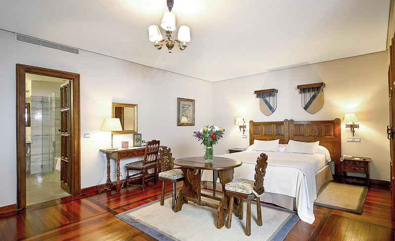 Parador Hostal Dos Reis Catolicos Santiago de Compostela 14