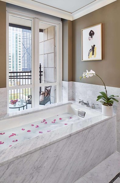 Waldorf Astoria Chicago 44