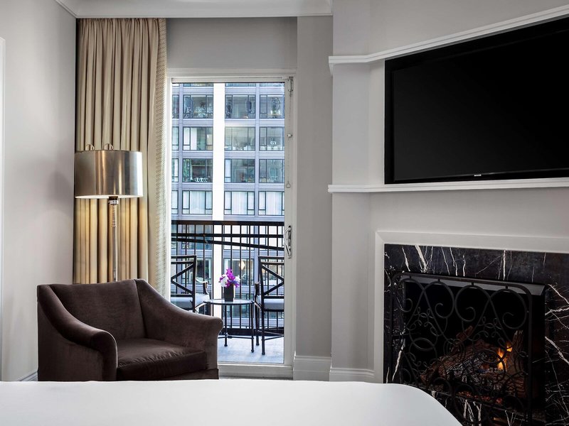 Waldorf Astoria Chicago 45