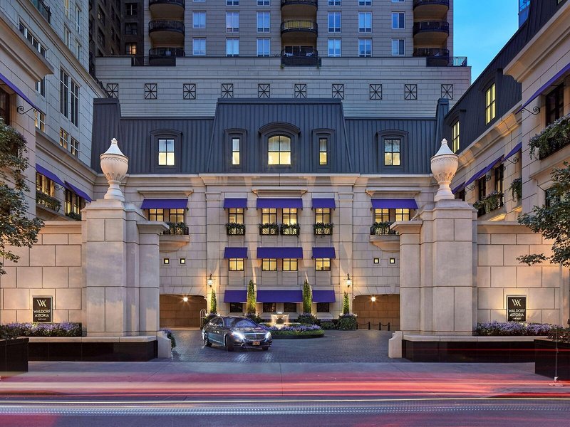 Waldorf Astoria Chicago