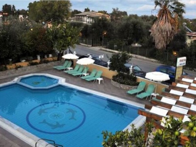 Makis Apartments Moraitika 14