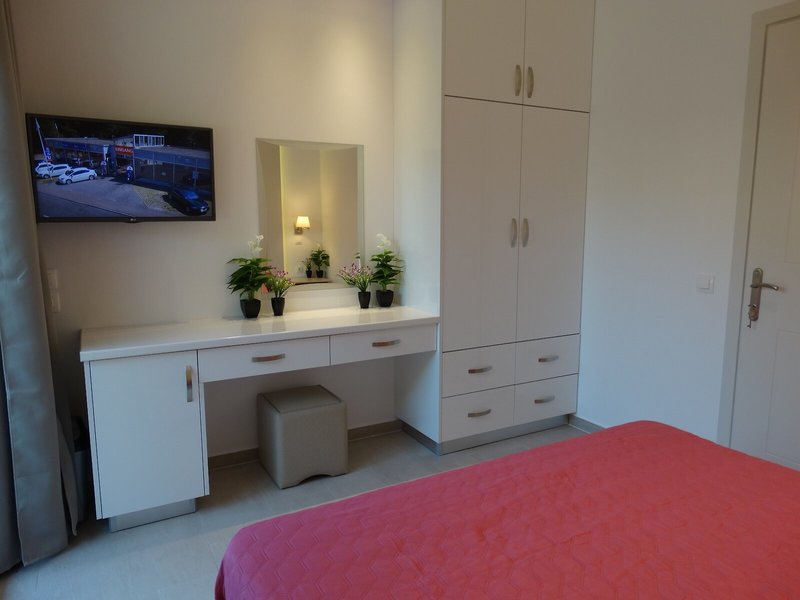 Makis Apartments Moraitika 33