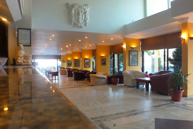 Tuntas Beach Hotel Altinkum 11