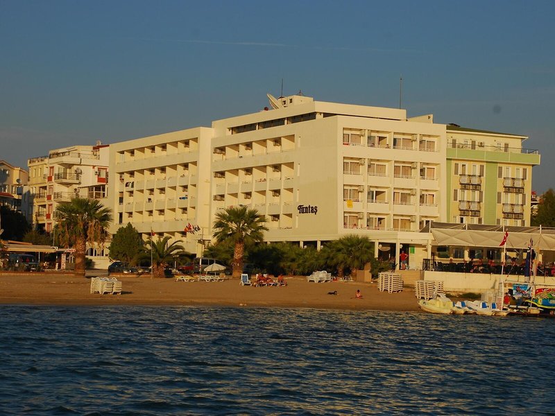 Tuntas Beach Hotel Altinkum 4