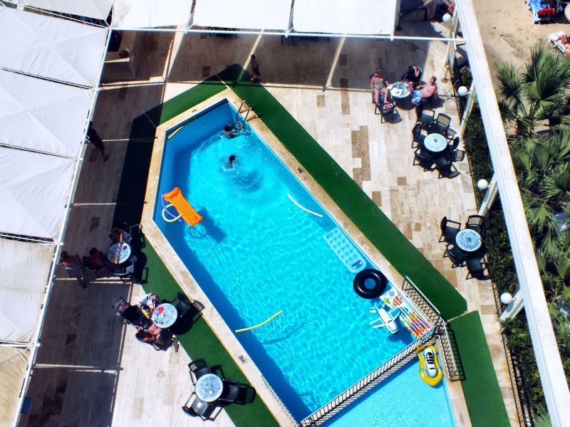 Tuntas Beach Hotel Altinkum 19