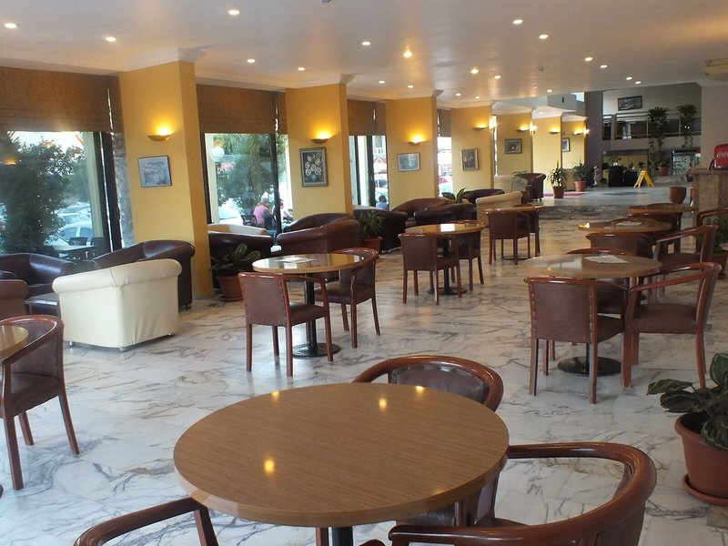 Tuntas Beach Hotel Altinkum 35