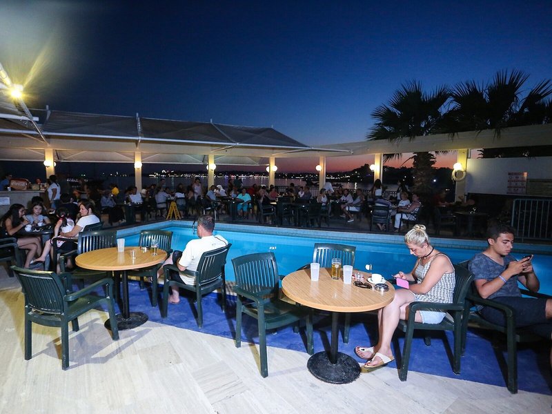 Tuntas Beach Hotel Altinkum 37