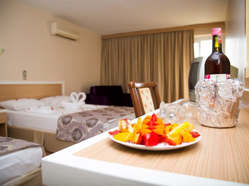 Tuntas Beach Hotel Altinkum 43