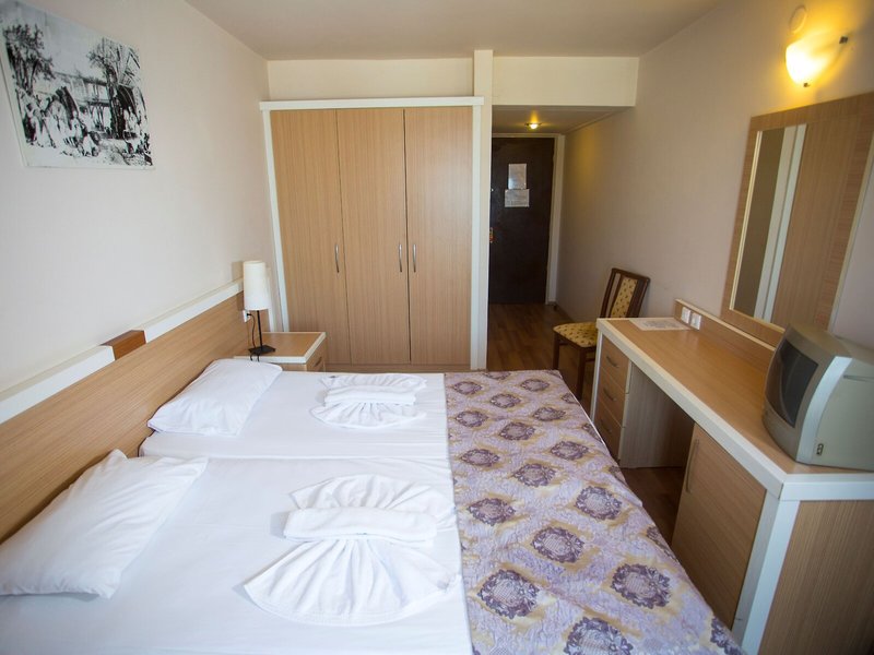 Tuntas Beach Hotel Altinkum 45