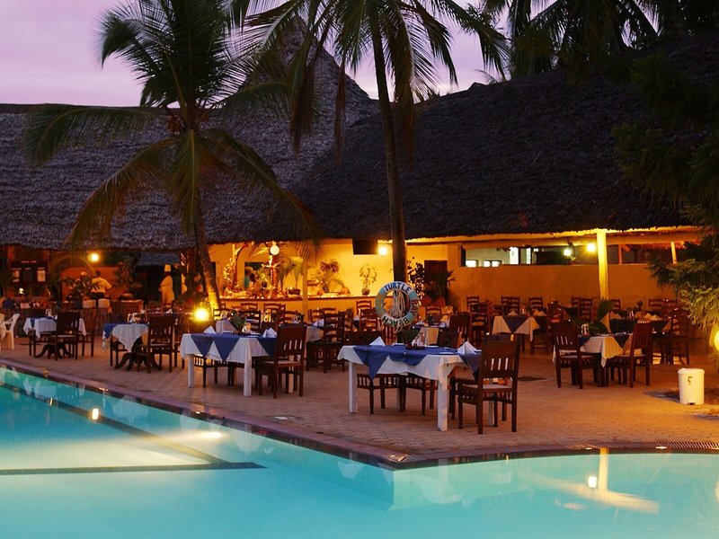 Turtle Bay Beach Club 13