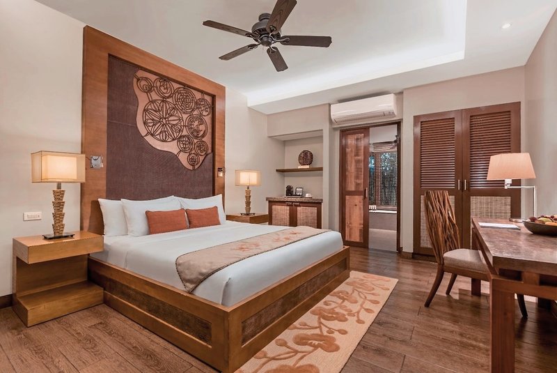 Crimson Resort & Spa 7