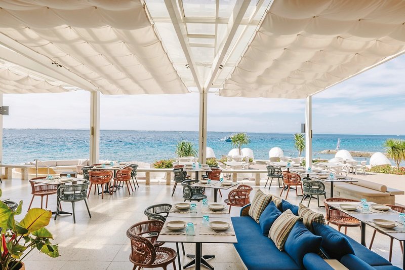 Crimson Resort & Spa 8