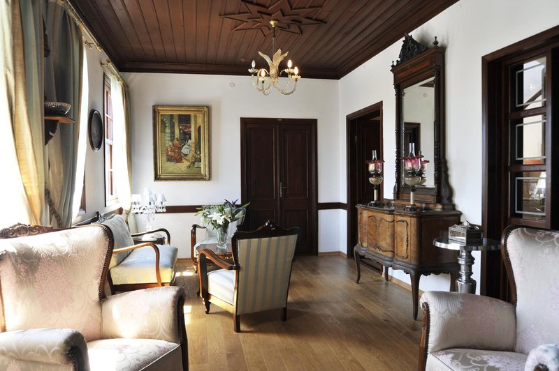 Tuvana 13