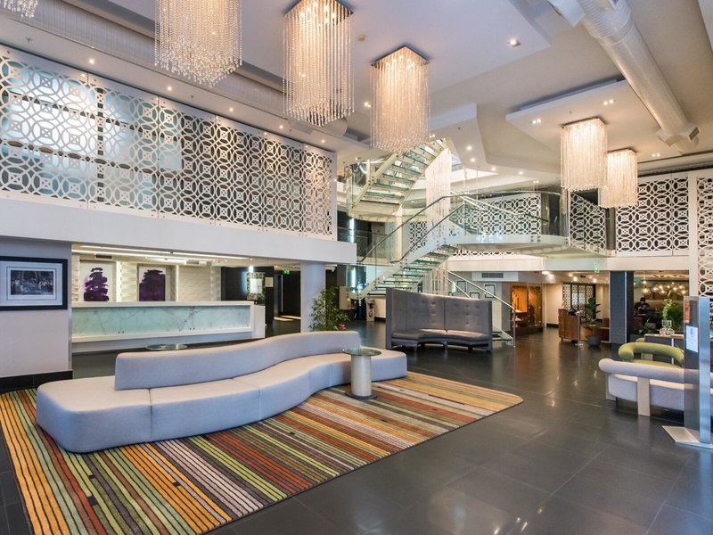DoubleTree by Hilton Hotel Cape Town - Upper East Side 6