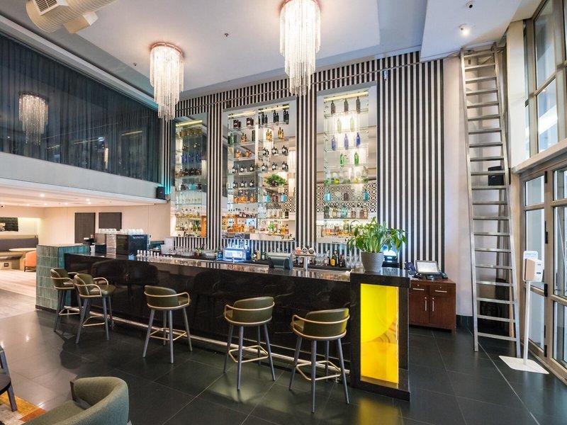 DoubleTree by Hilton Hotel Cape Town - Upper East Side 7