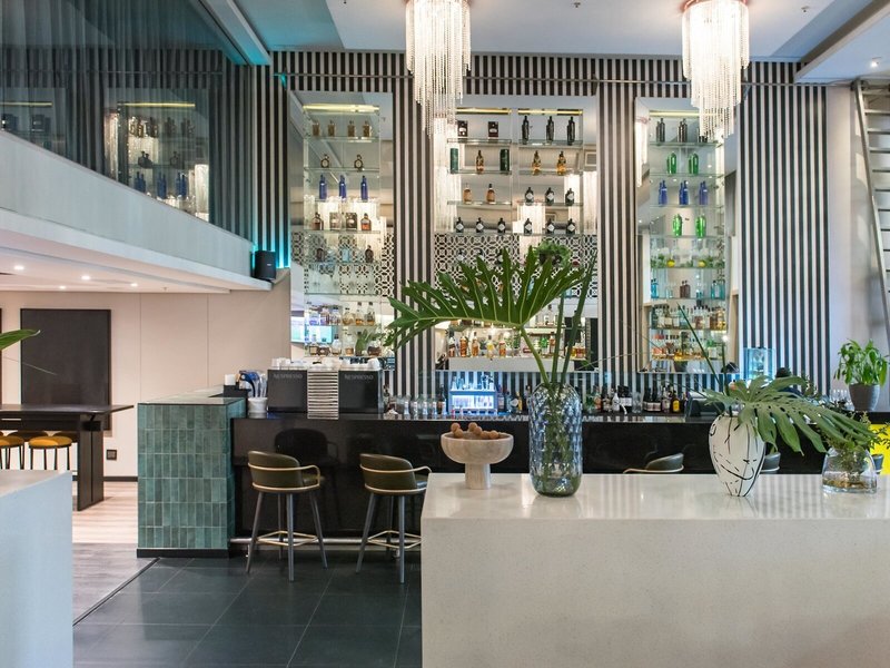 DoubleTree by Hilton Hotel Cape Town - Upper East Side 11