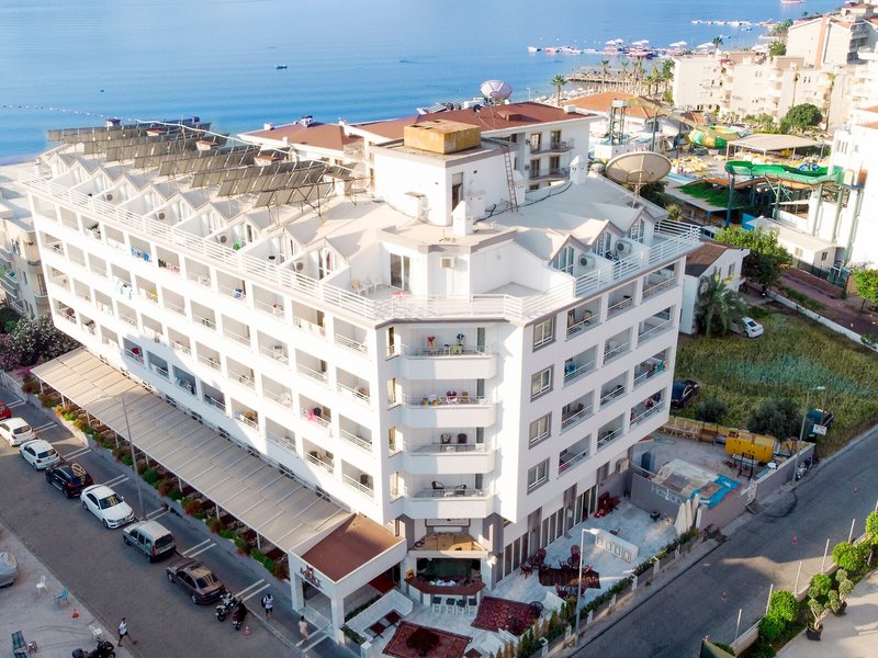Mert Seaside Hotel  3