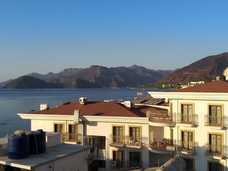 Mert Seaside Hotel  5