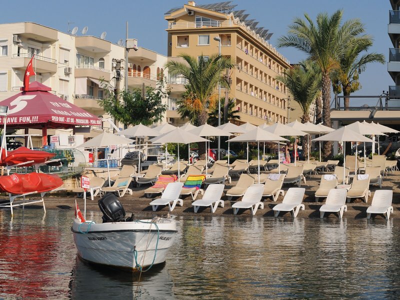 Mert Seaside Hotel  6