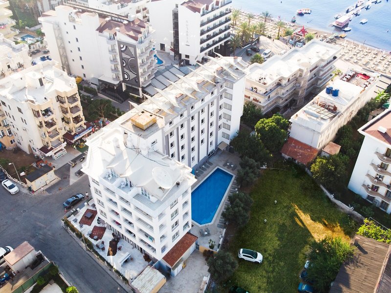 Mert Seaside Hotel  9