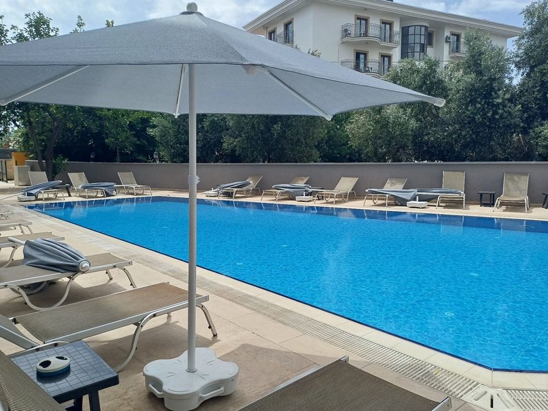 Mert Seaside Hotel  11