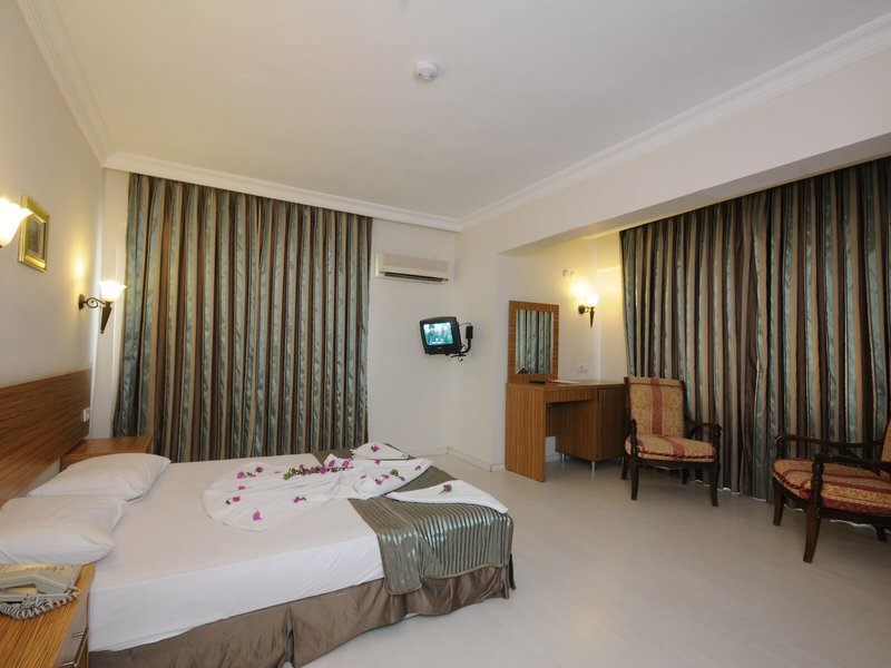 Mert Seaside Hotel  29