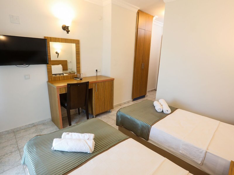 Mert Seaside Hotel  32