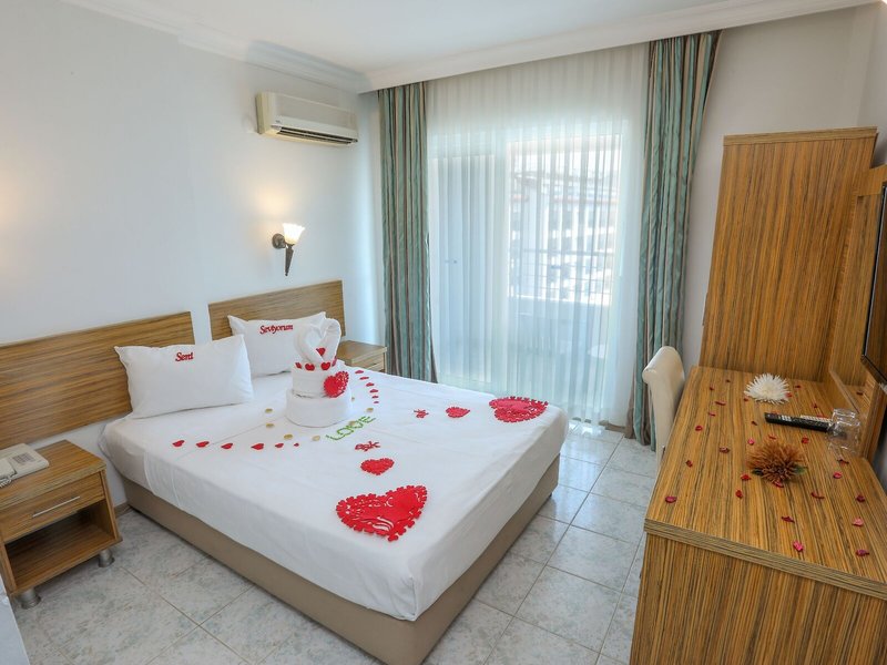 Mert Seaside Hotel  35