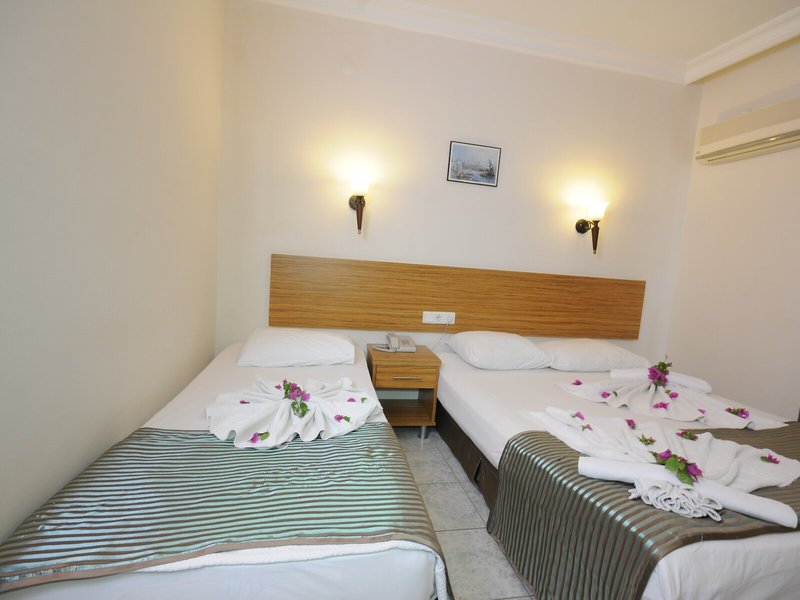 Mert Seaside Hotel  36