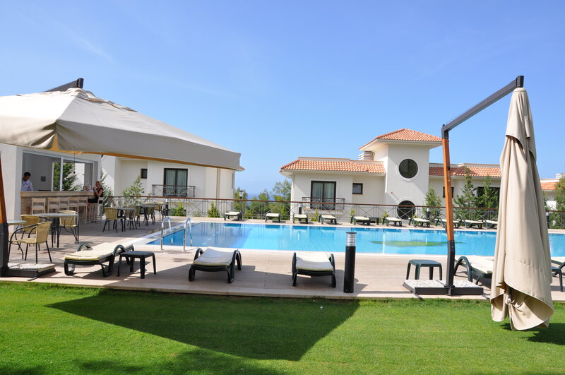Korineum Golf & Beach Resort  9