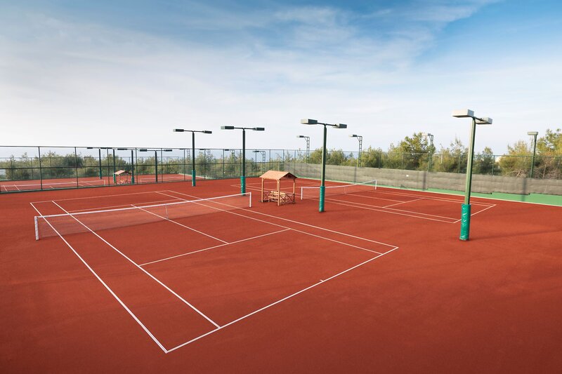 Korineum Golf & Beach Resort  38