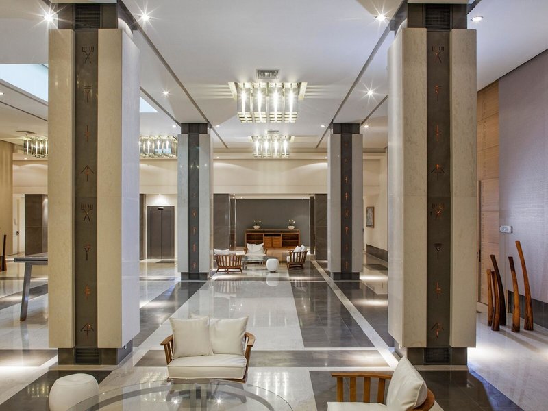 Avra Imperial Hotel 29