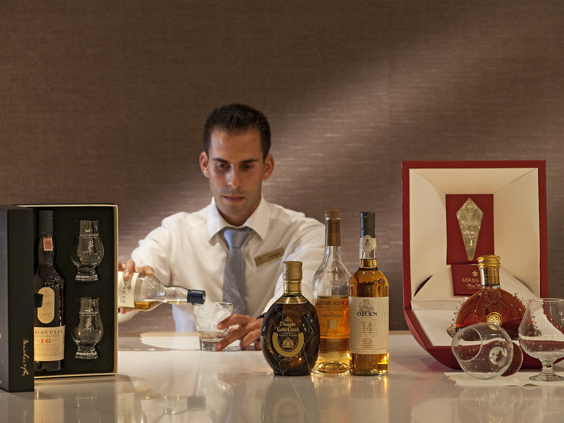 Avra Imperial Hotel 31